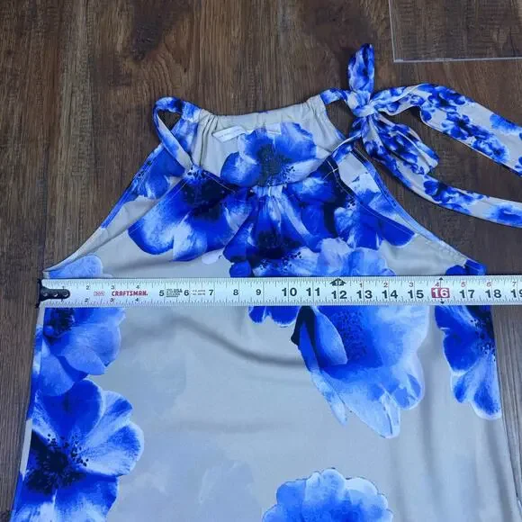 New York & Company Medium gray and blur floral sleeveless blouse - Picture 7 of 11